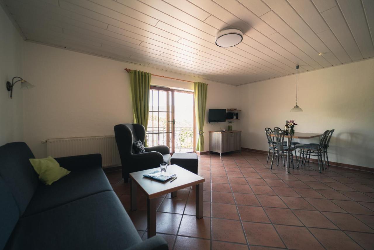 Urlaubsweingut Zecherhof Neef Buitenkant foto